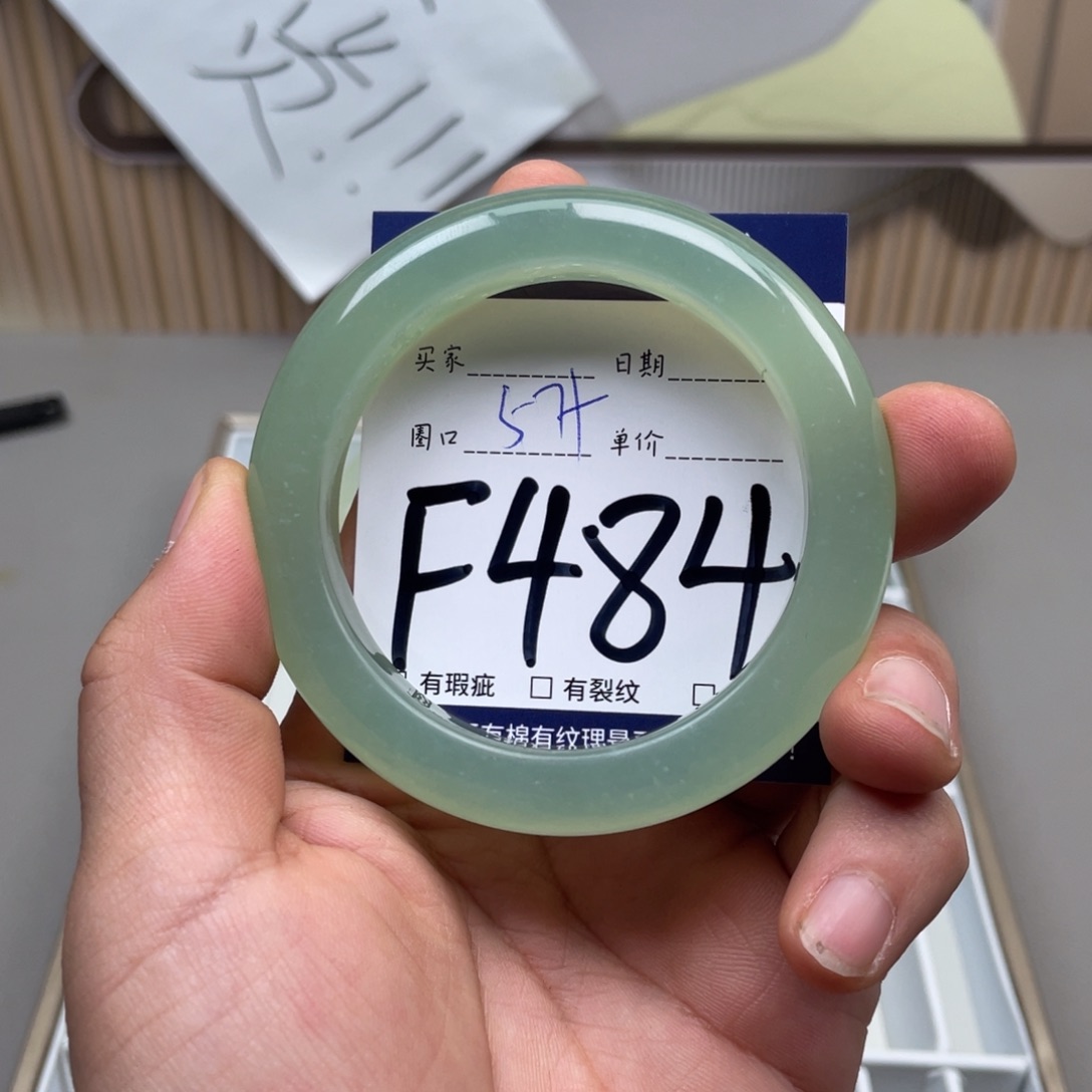 岫玉手镯手镯未镶嵌