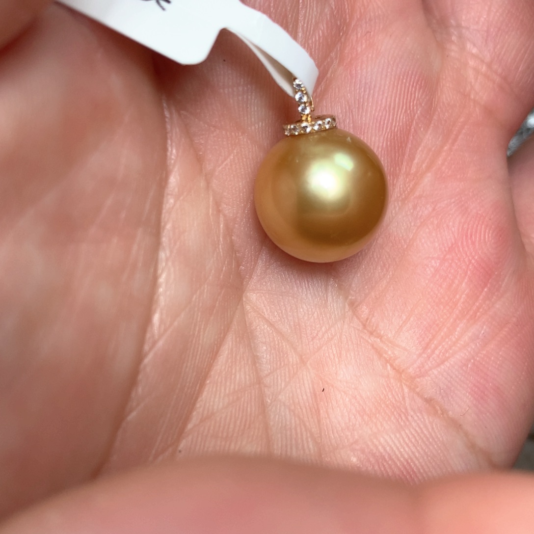 海水珍珠颈饰18K金镶嵌