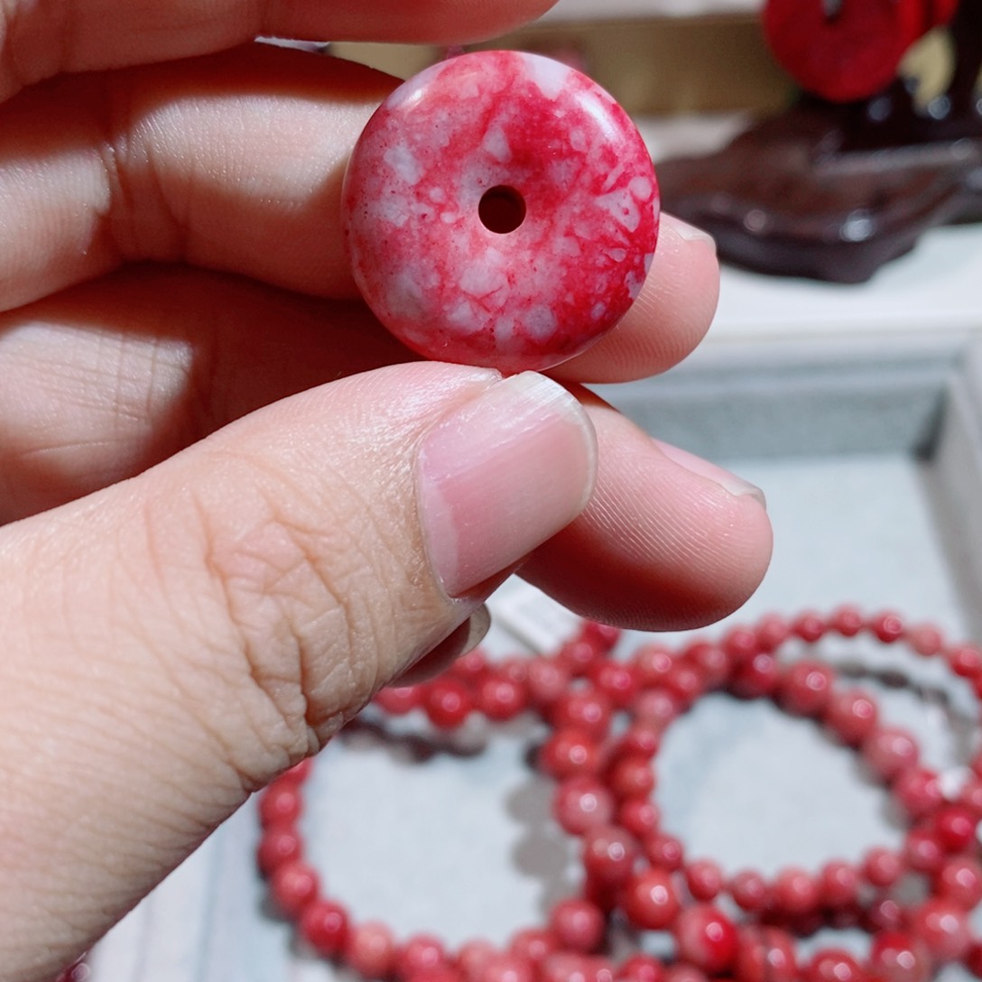 天然辰砂原石平安扣