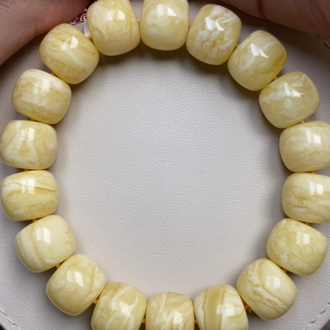 琥珀未镶嵌珠宝奇石226