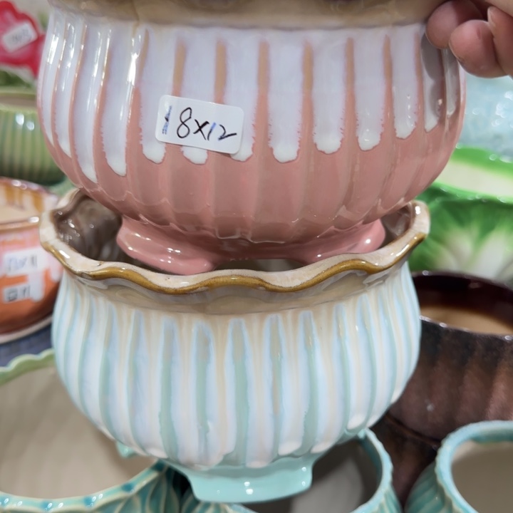 凑9块包邮，有孔，花盆