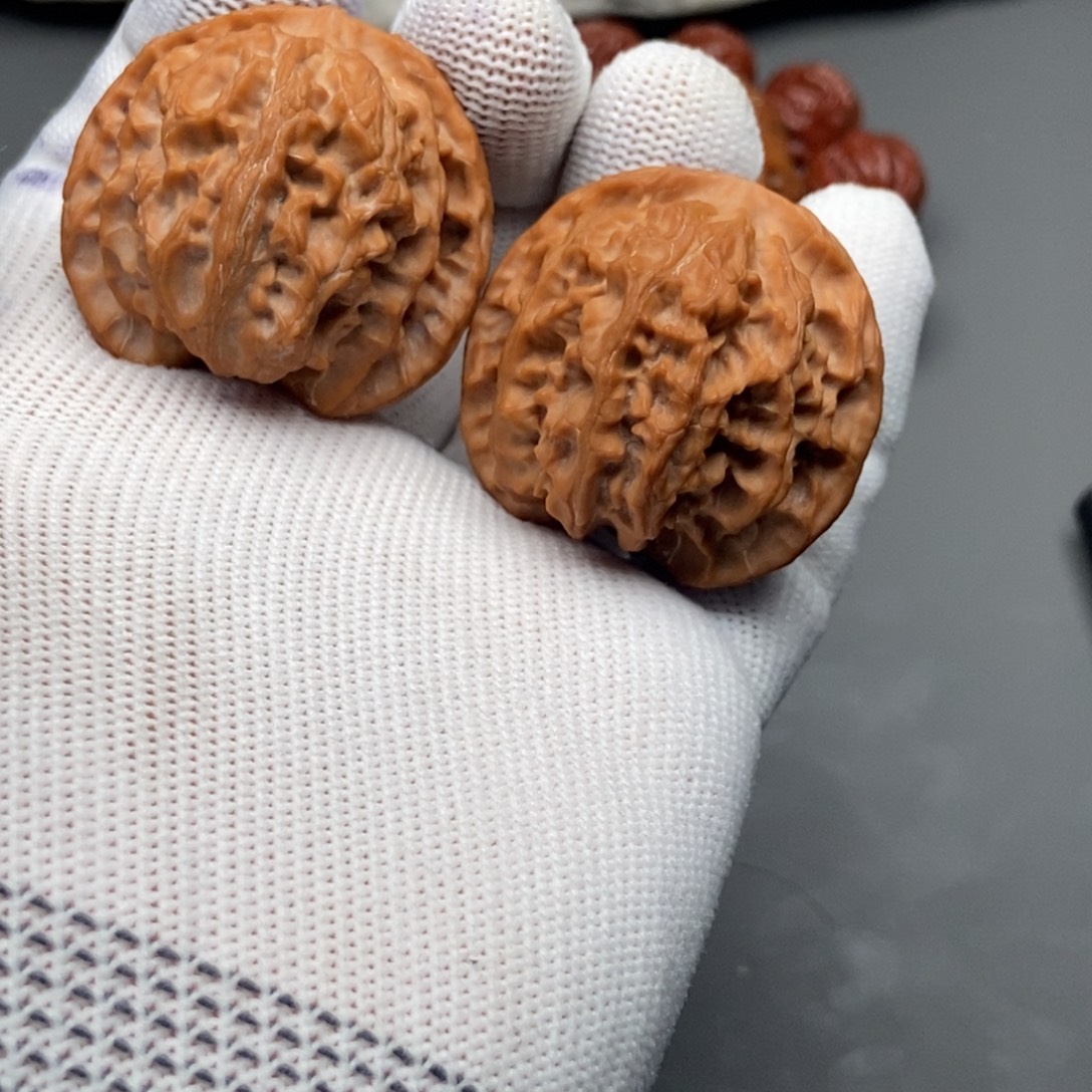 文玩核桃吊坠40苹果园