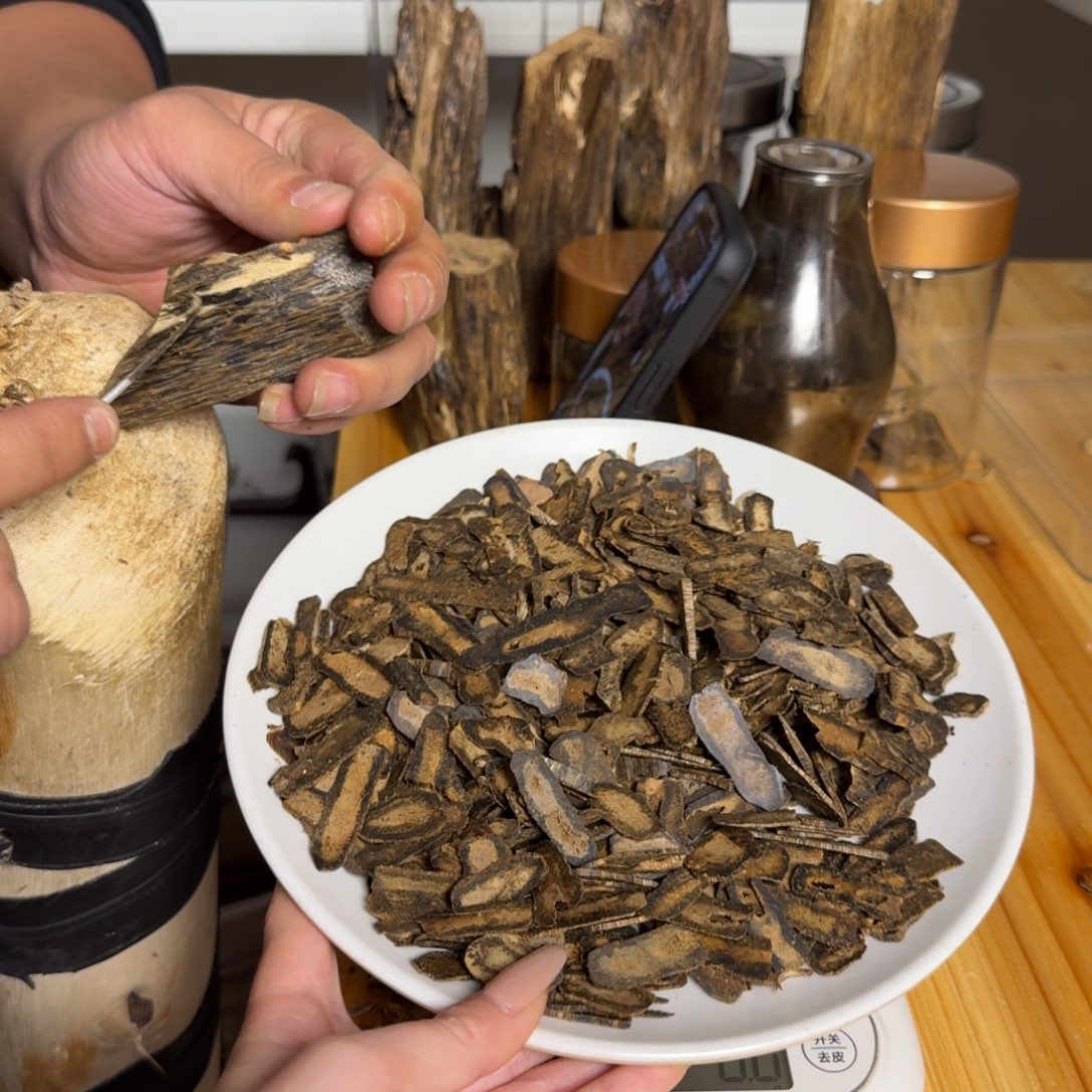 E***a沉香张勺子熏香料100克