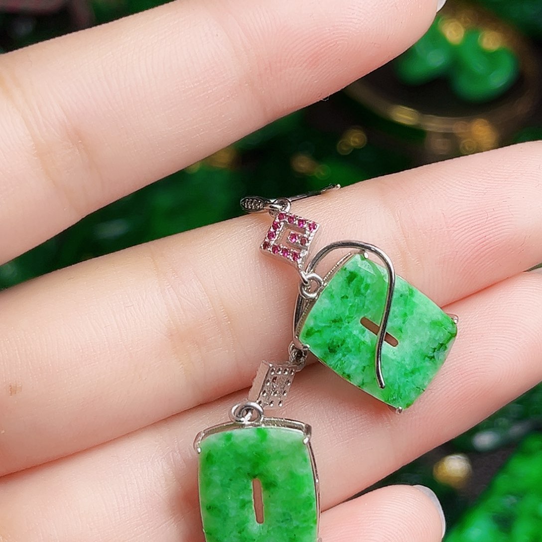 颈饰银S925镶嵌翡翠多样性