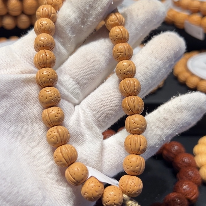 厚***）手串桃核8精品小奶豆10.7尺寸