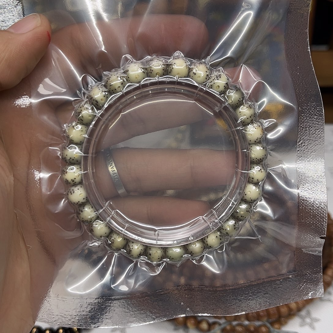 阿***木星月菩提手串卡8的45元福利