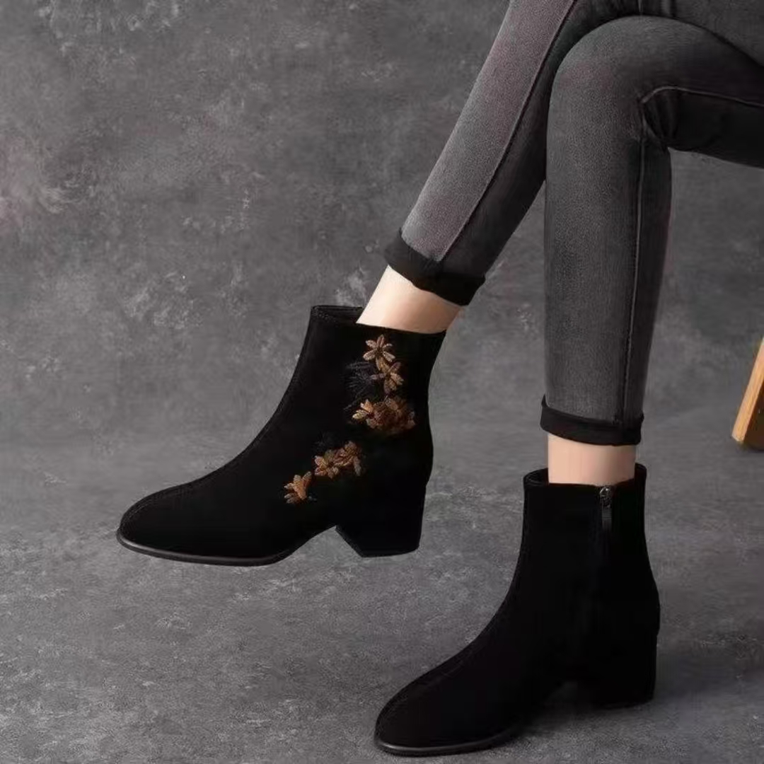 新中式短靴民族风新款绣花单靴磨砂羊筋绒靴子马丁靴秋冬鞋801