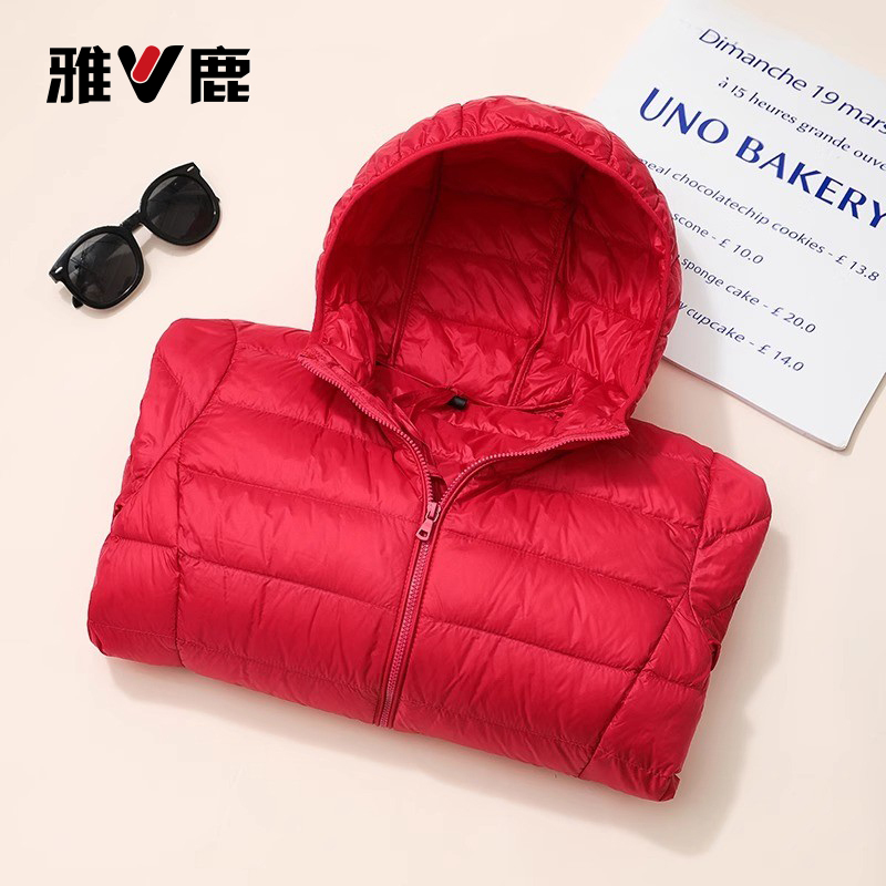 雅鹿官方正品2025年新款轻薄羽绒服女春冬季轻便超轻短款保暖外套