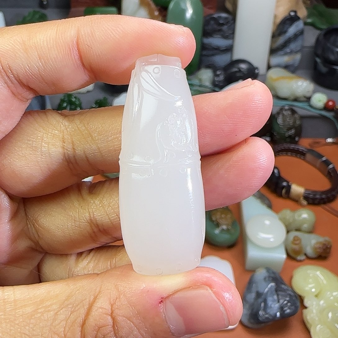 和田玉颈饰未镶嵌W****3