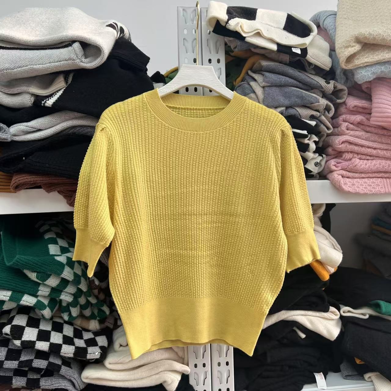 春夏圆领小麻花气质短袖