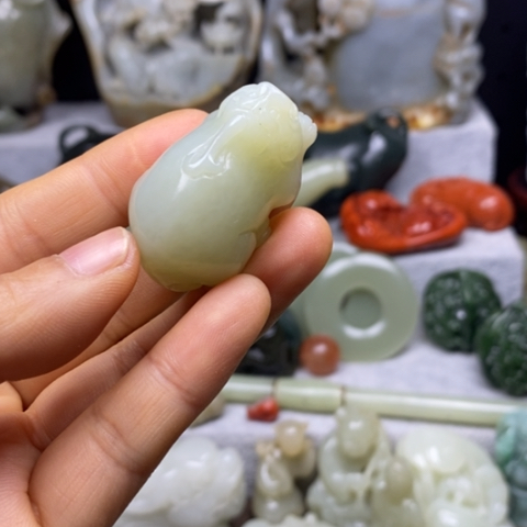 和田玉未镶嵌挂件