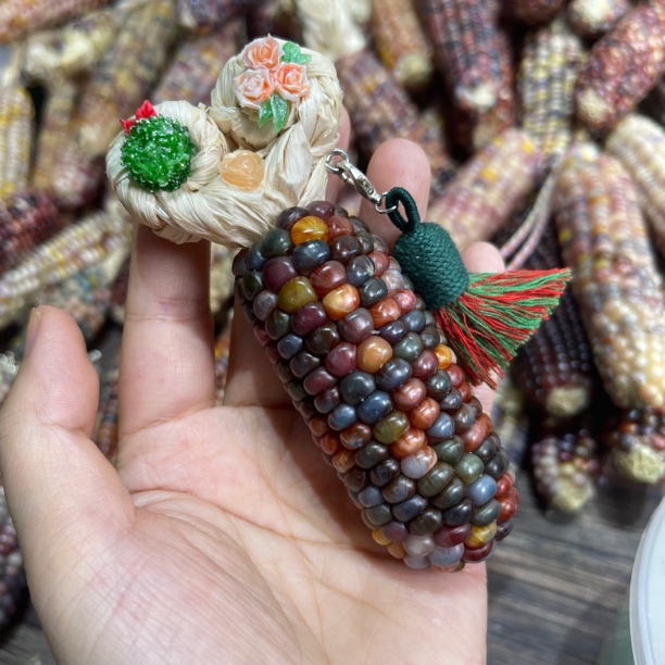 文玩玉米手把件适合包挂车挂装饰