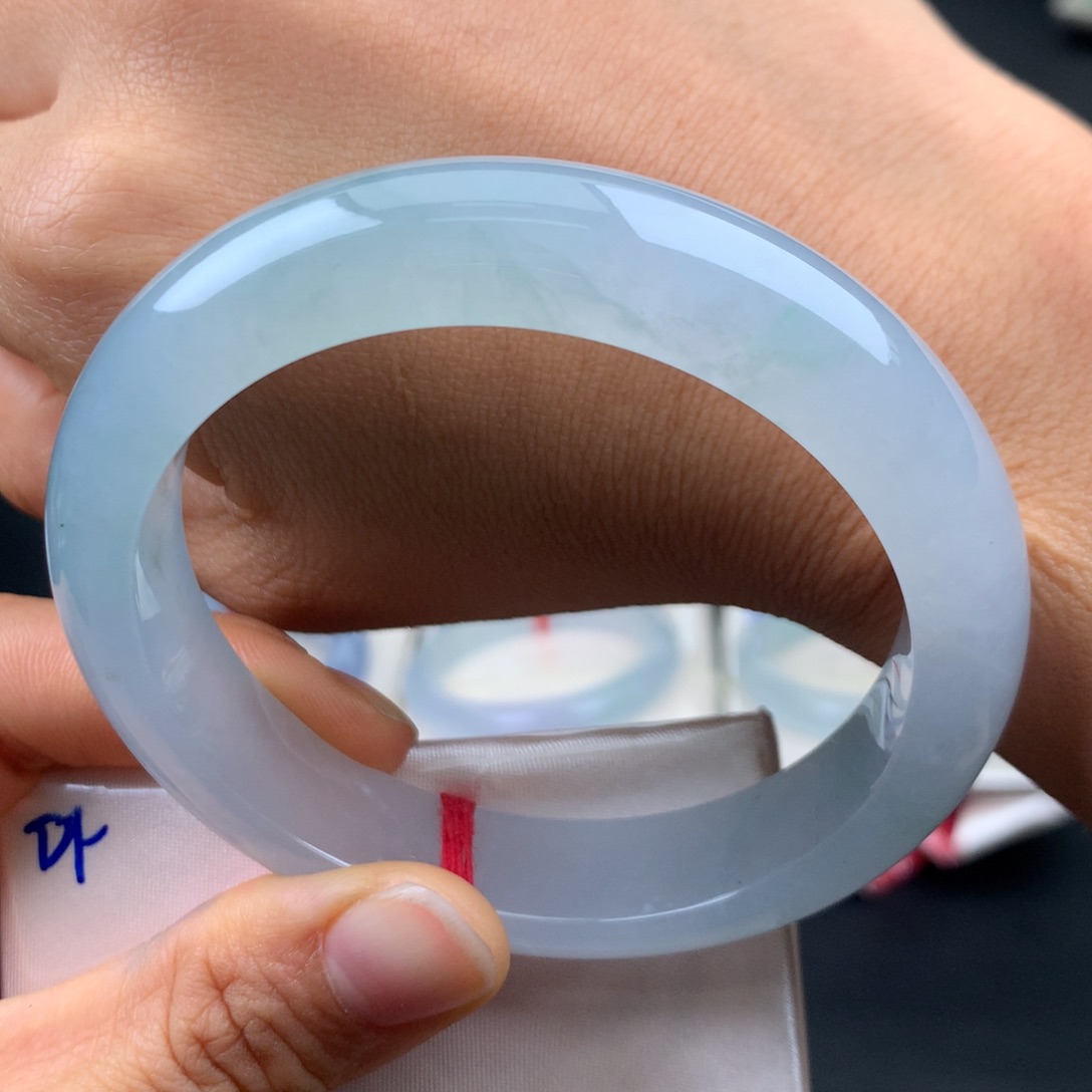 *****翡翠未镶嵌手镯大圈口强推