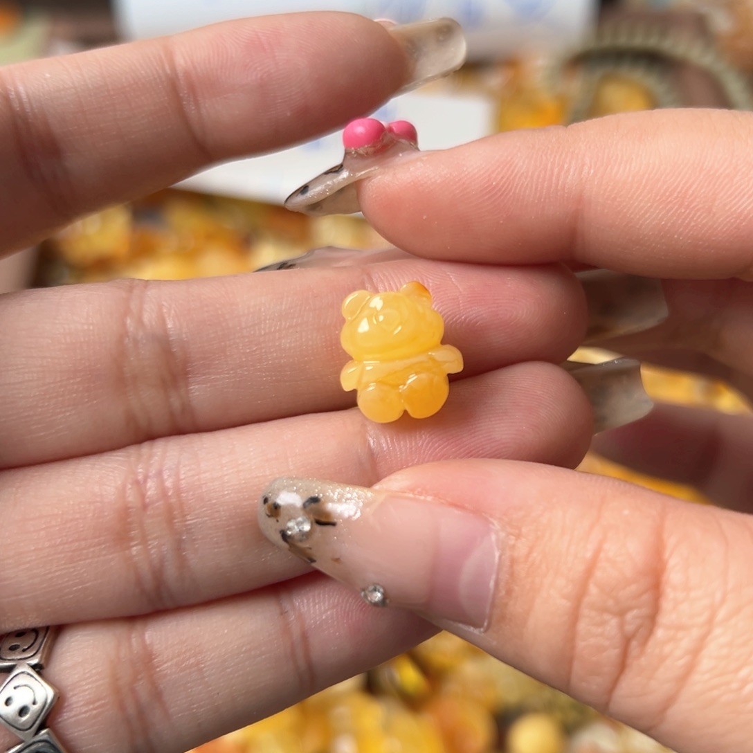 琥珀珠宝奇石未镶嵌