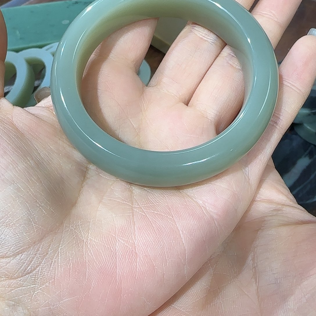 和田玉未镶嵌手镯54-55