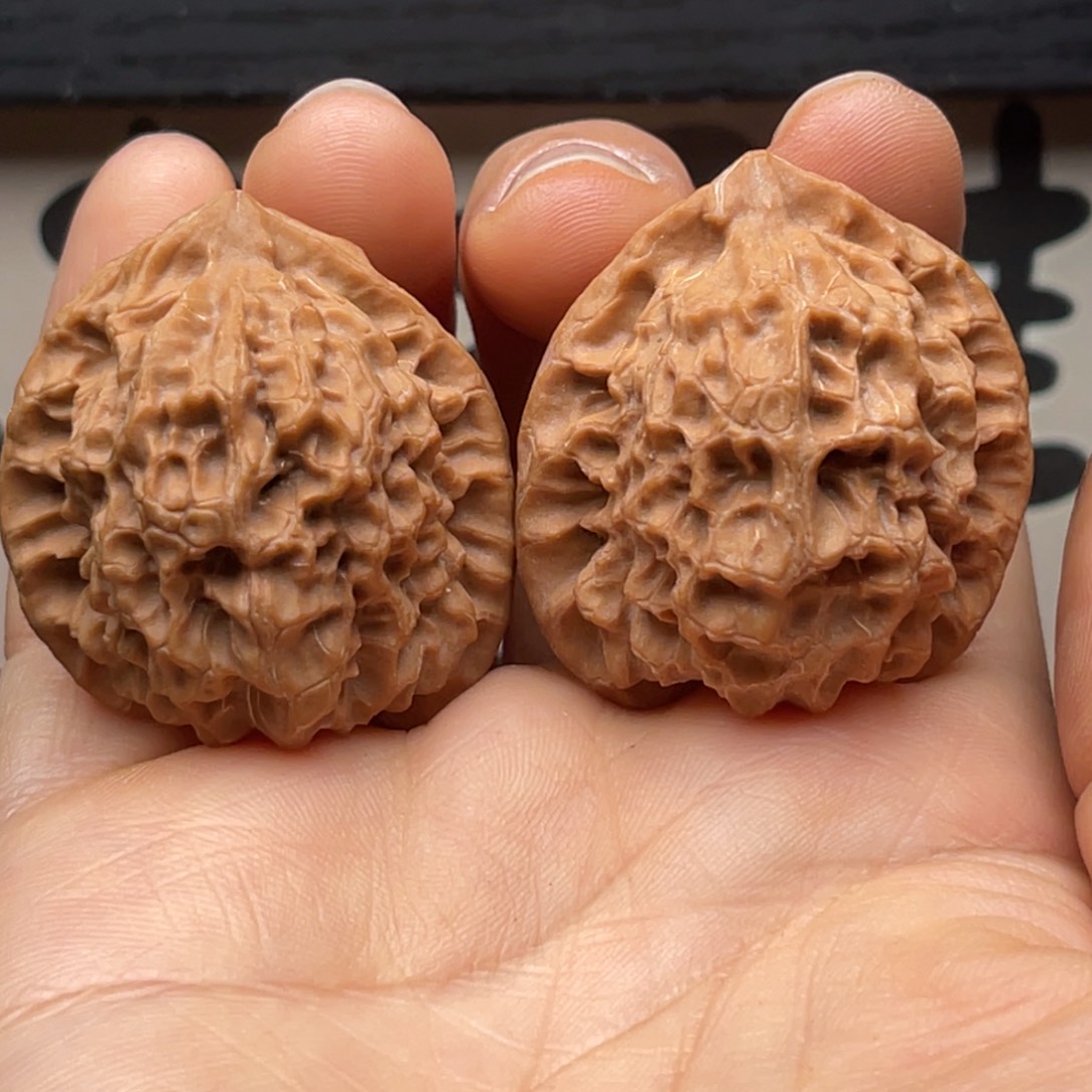 文玩核桃吊坠35鱼鳞纹