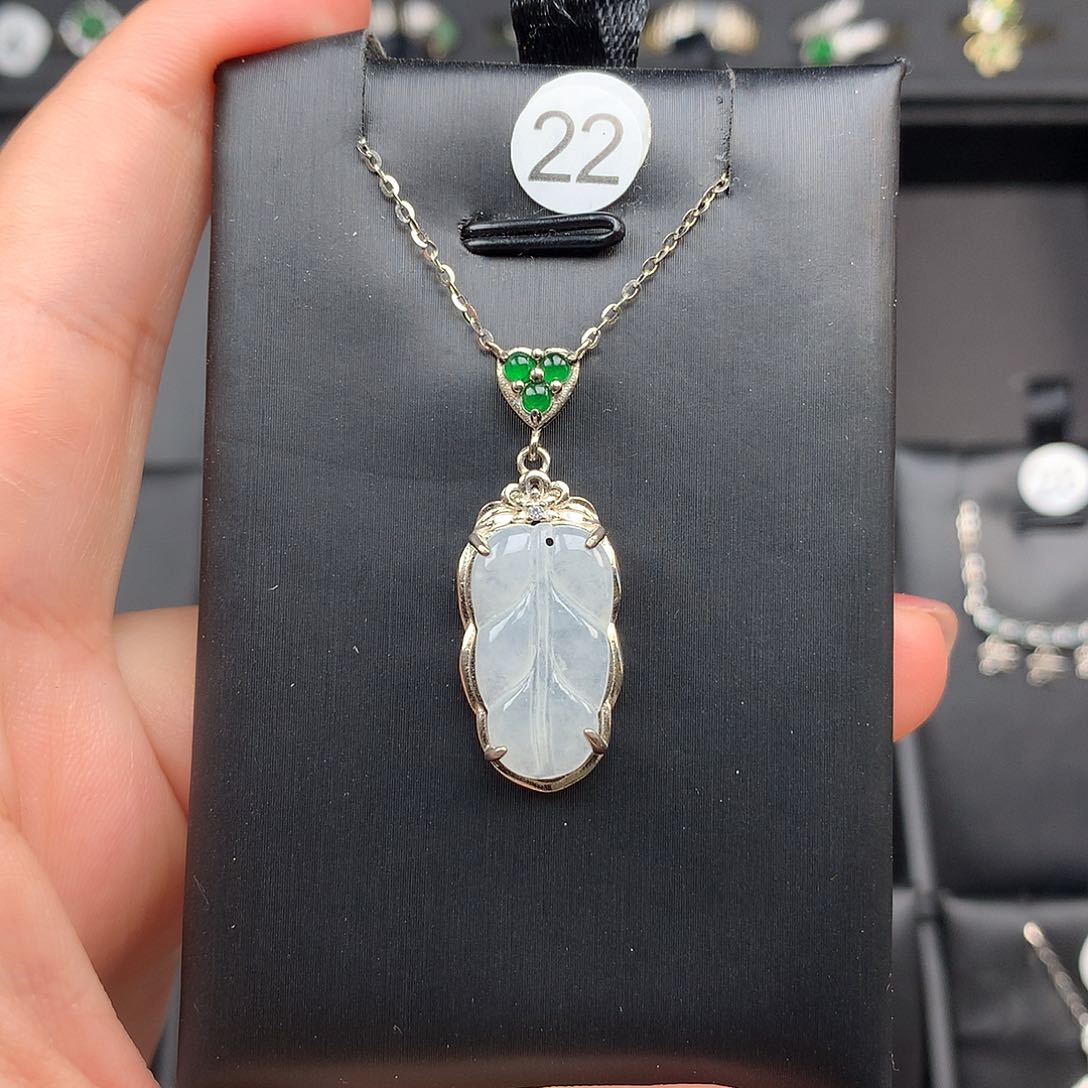 翡翠颈饰银S925镶嵌项链925