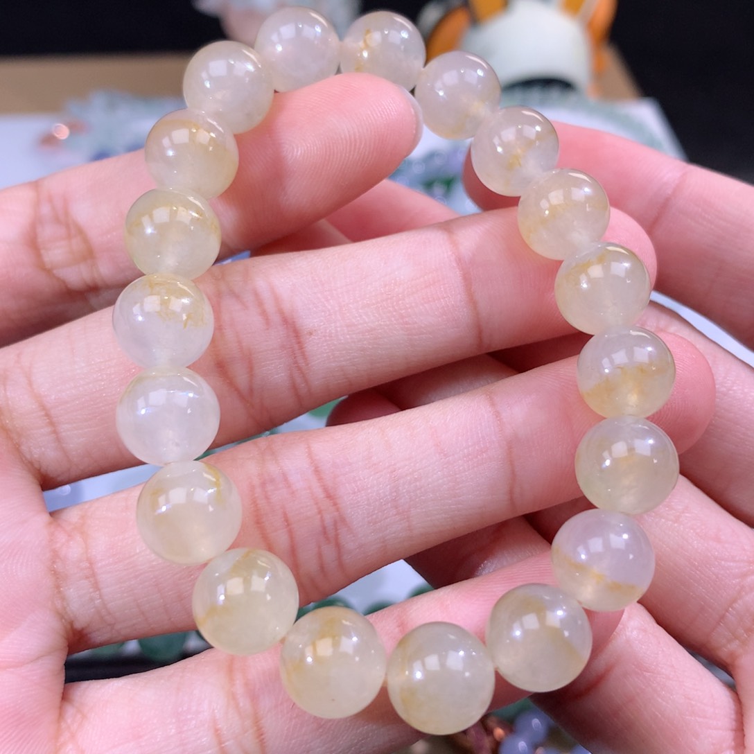 翡翠手链未镶嵌翡翠