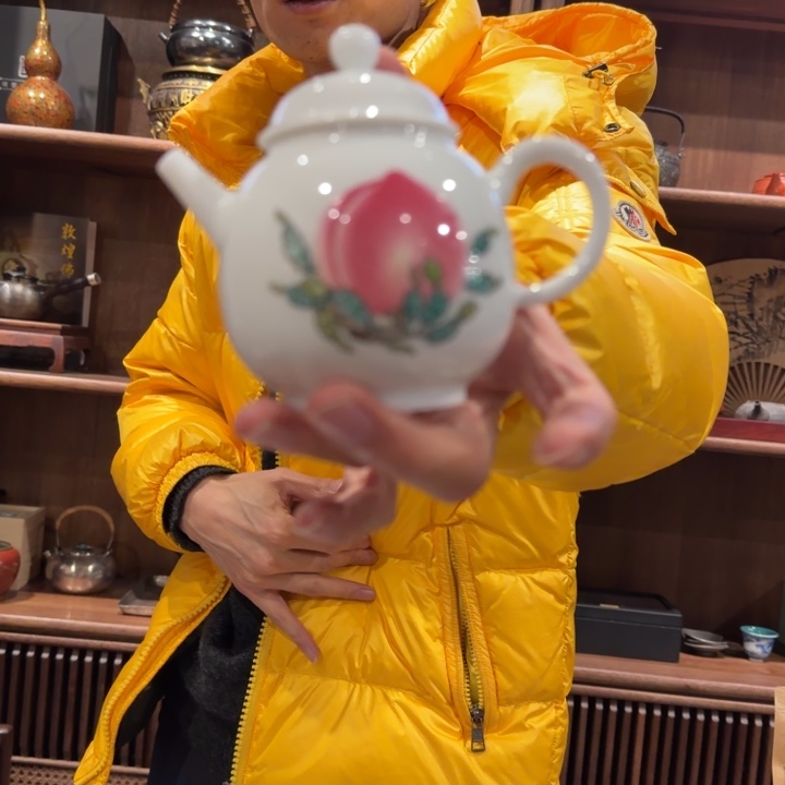 摆件杯子壶的颜色是什么颜色的呢笑而不腻的