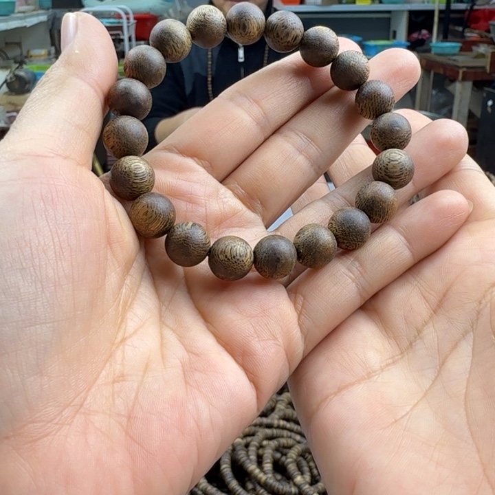 用***7沉香沉香香囊1.0单圈8.3克