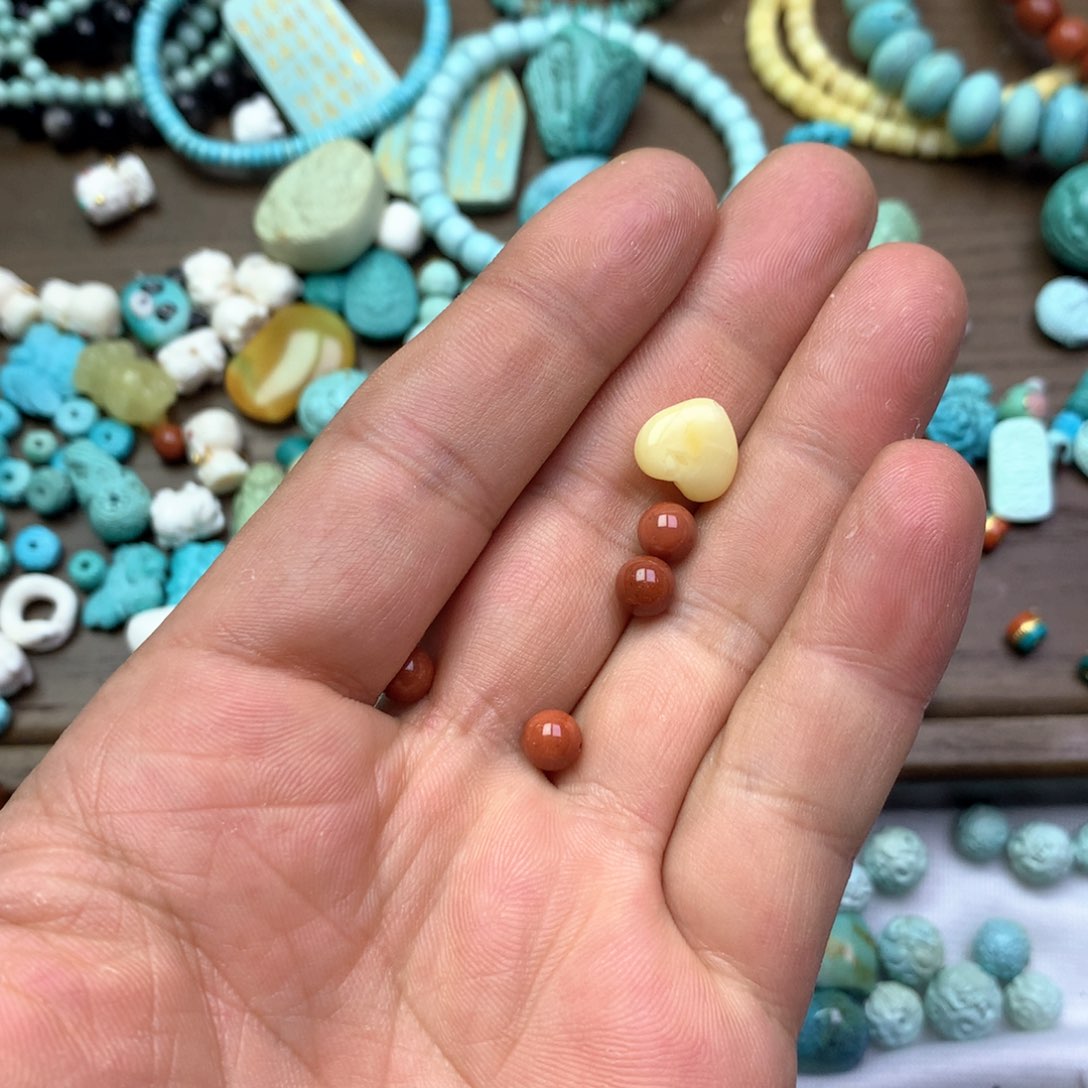 南红玛瑙雕刻未镶嵌