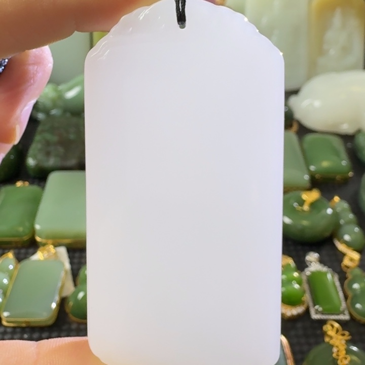 颈饰未镶嵌和田玉一级白羊脂白玉无事牌70