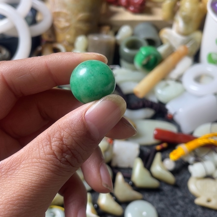 和田玉未镶嵌吊坠(不含链)