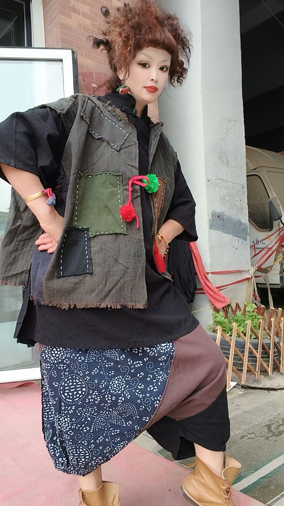 无吊牌磨白砂洗做旧老粗布毛边红绿球马夹条纹颜色随机发