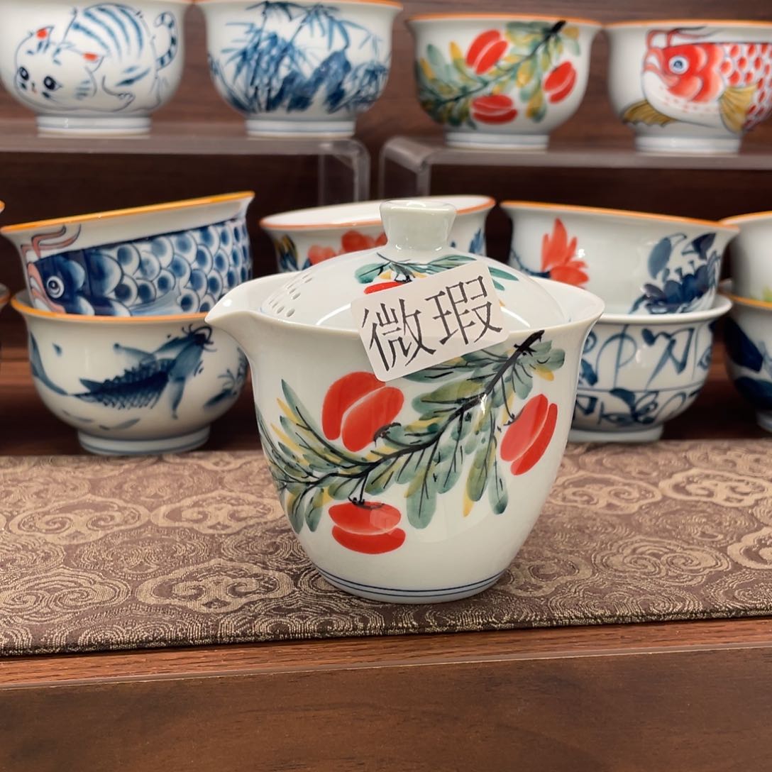 釉下手绘茶具微瑕