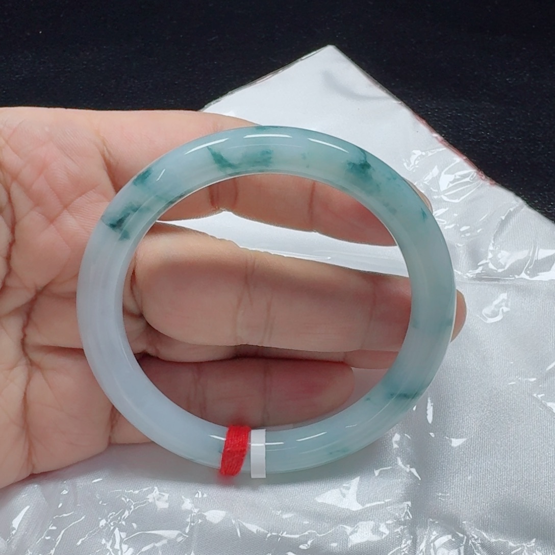 翡翠未镶嵌手镯56