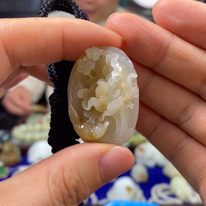 定制和田玉W*L和田玉挂件