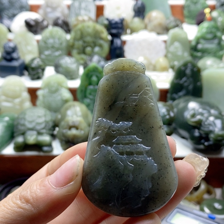 和田玉颈饰未镶嵌