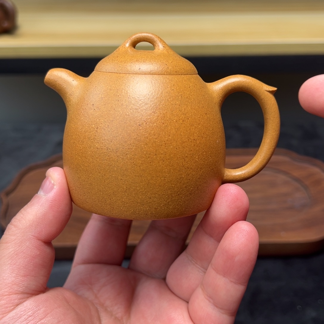 紫砂茶壶140黄金段秦权