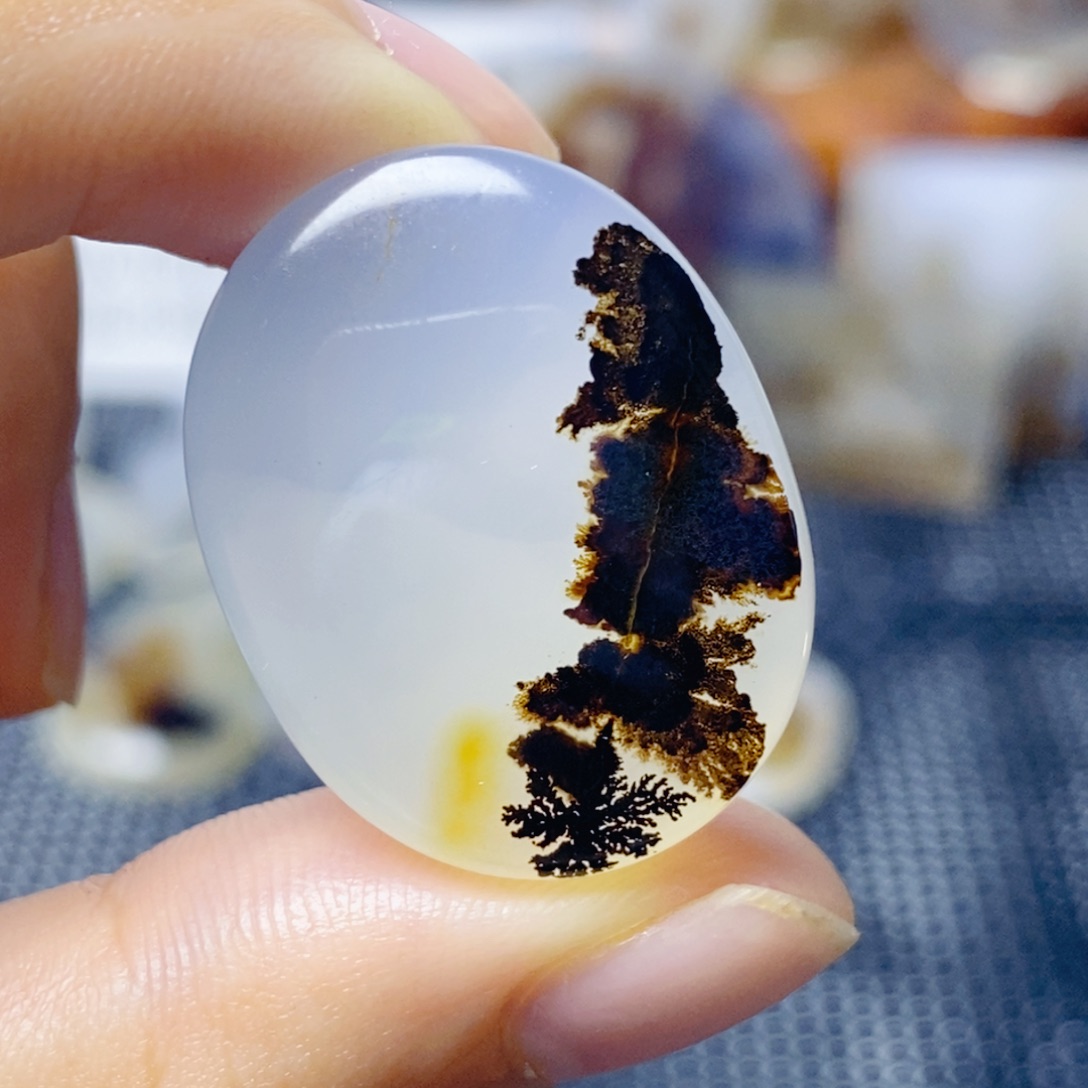 玛瑙/玉髓未镶嵌珠宝奇石