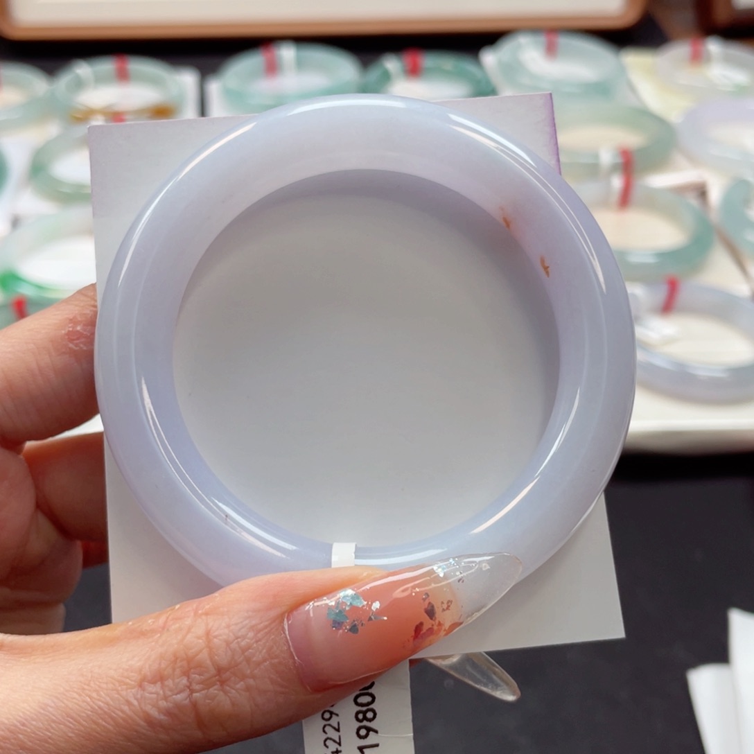 【闪购商品】翡翠未镶嵌手镯55冰润细腻种老樱花粉满色带洒金66号