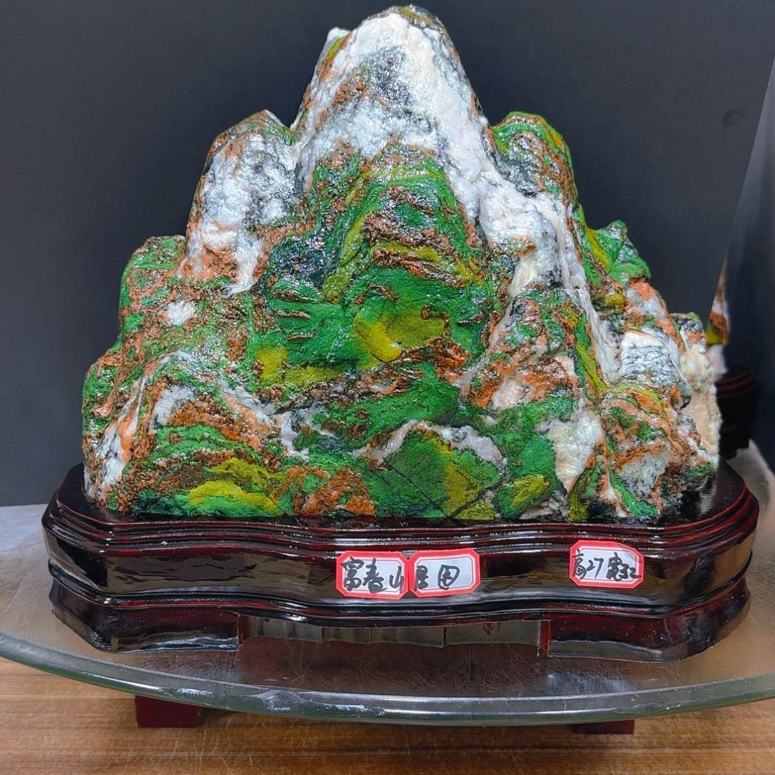 应***青海七彩石石头摆件