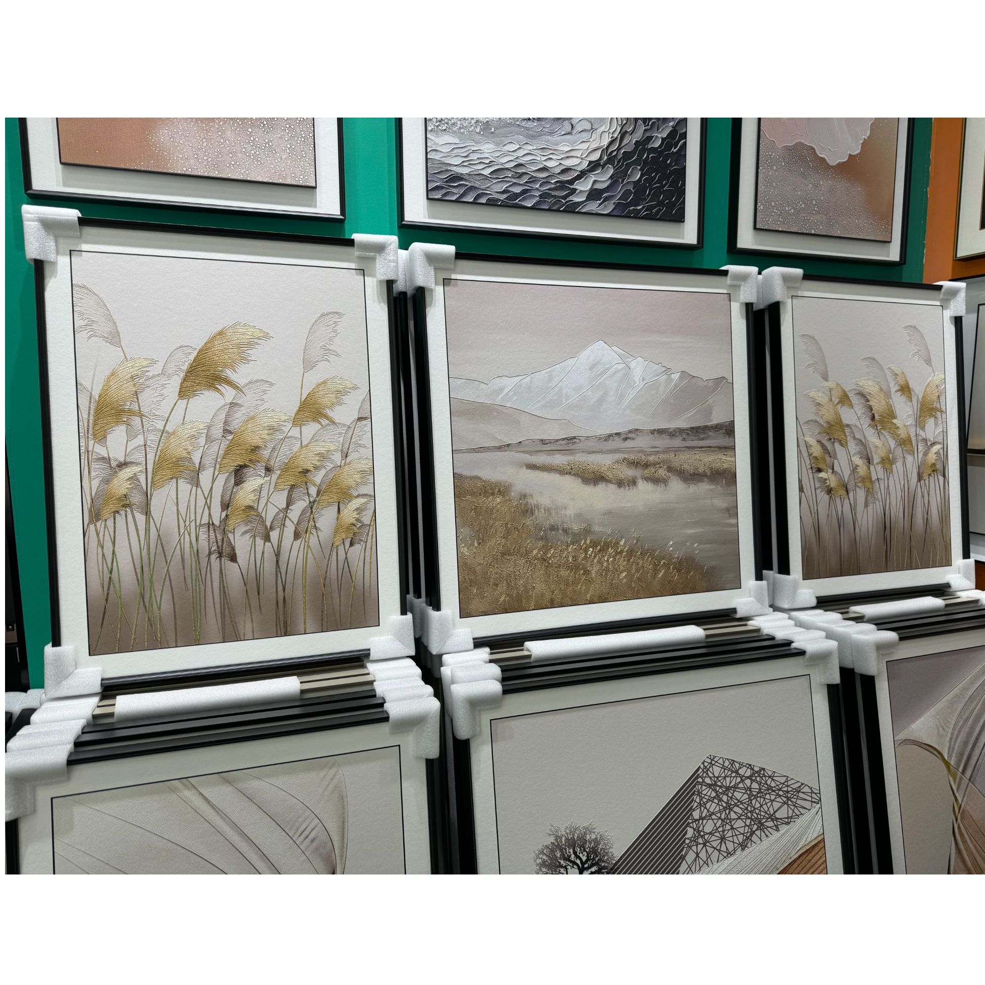 现代简约轻奢时尚客厅沙发背景画珠光砂精雕肌理画