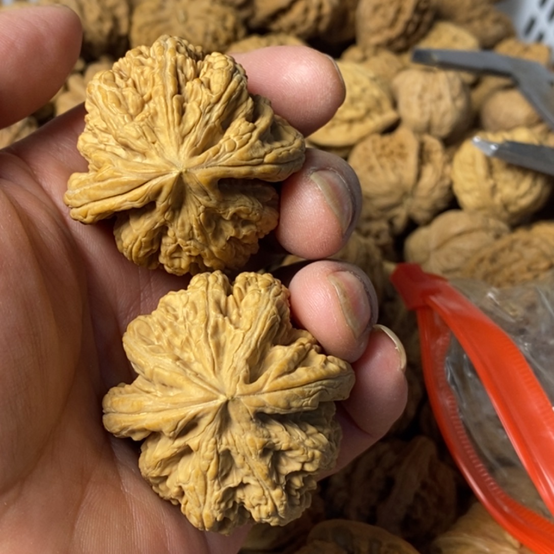 为***来文玩核桃吊坠文玩