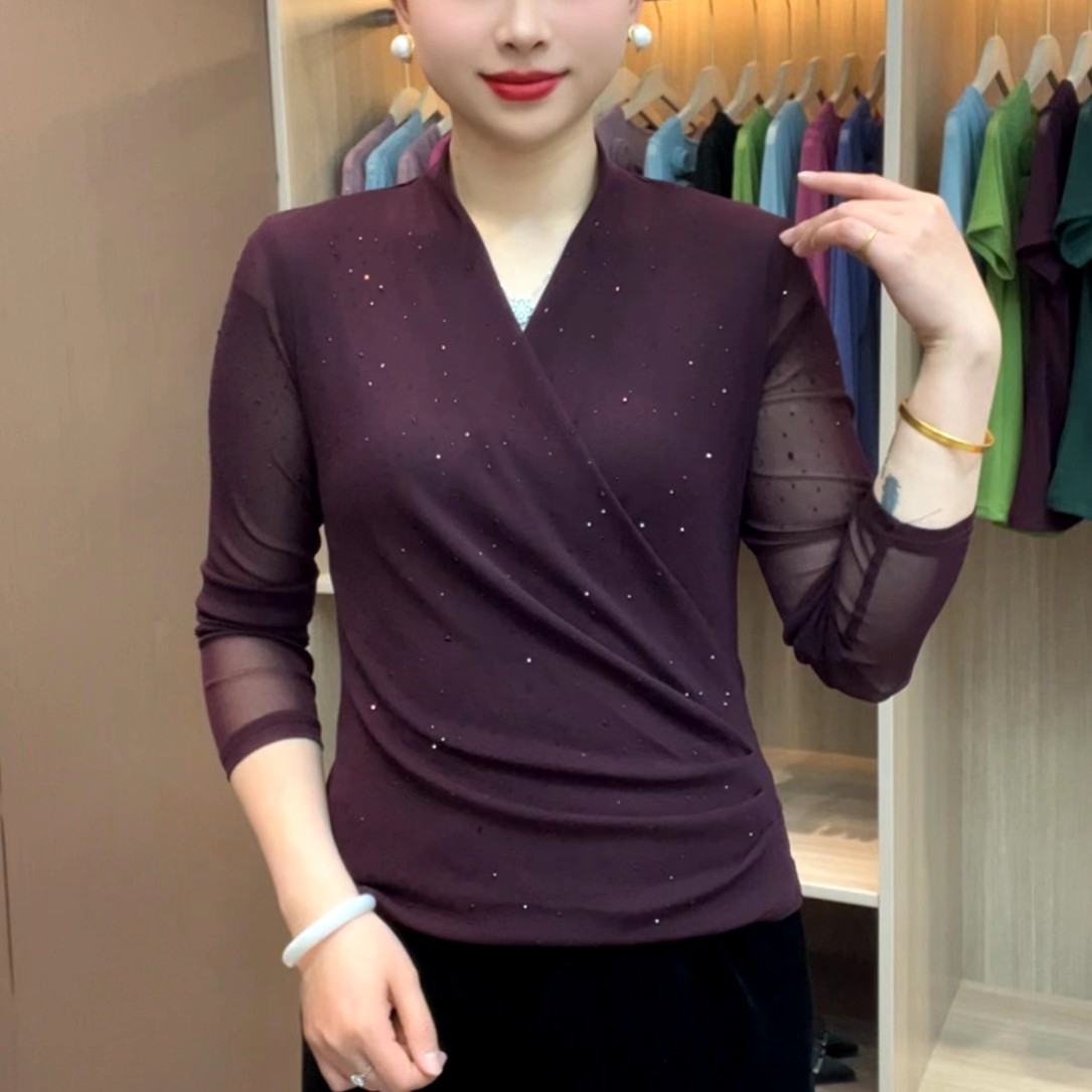 早秋季新品时尚满钻交叉领上衣长袖显瘦五一旅游出街洋气衣服女