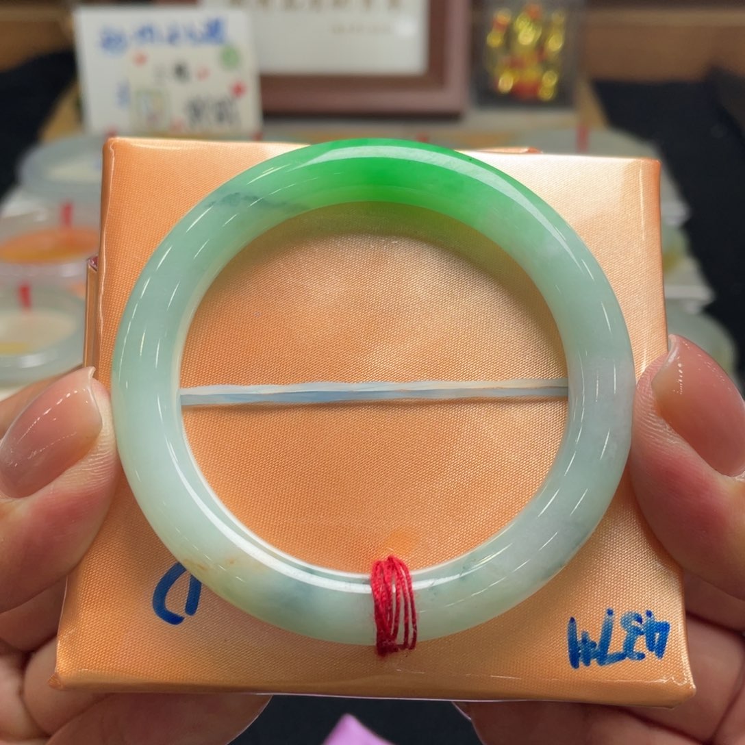 翡翠手镯未镶嵌翡翠50.6圆条