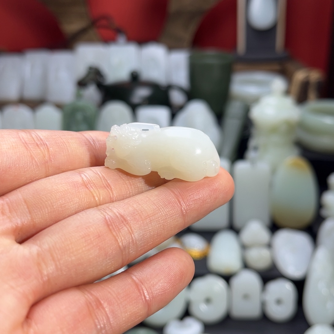 和田玉吊坠(赠链)未镶嵌