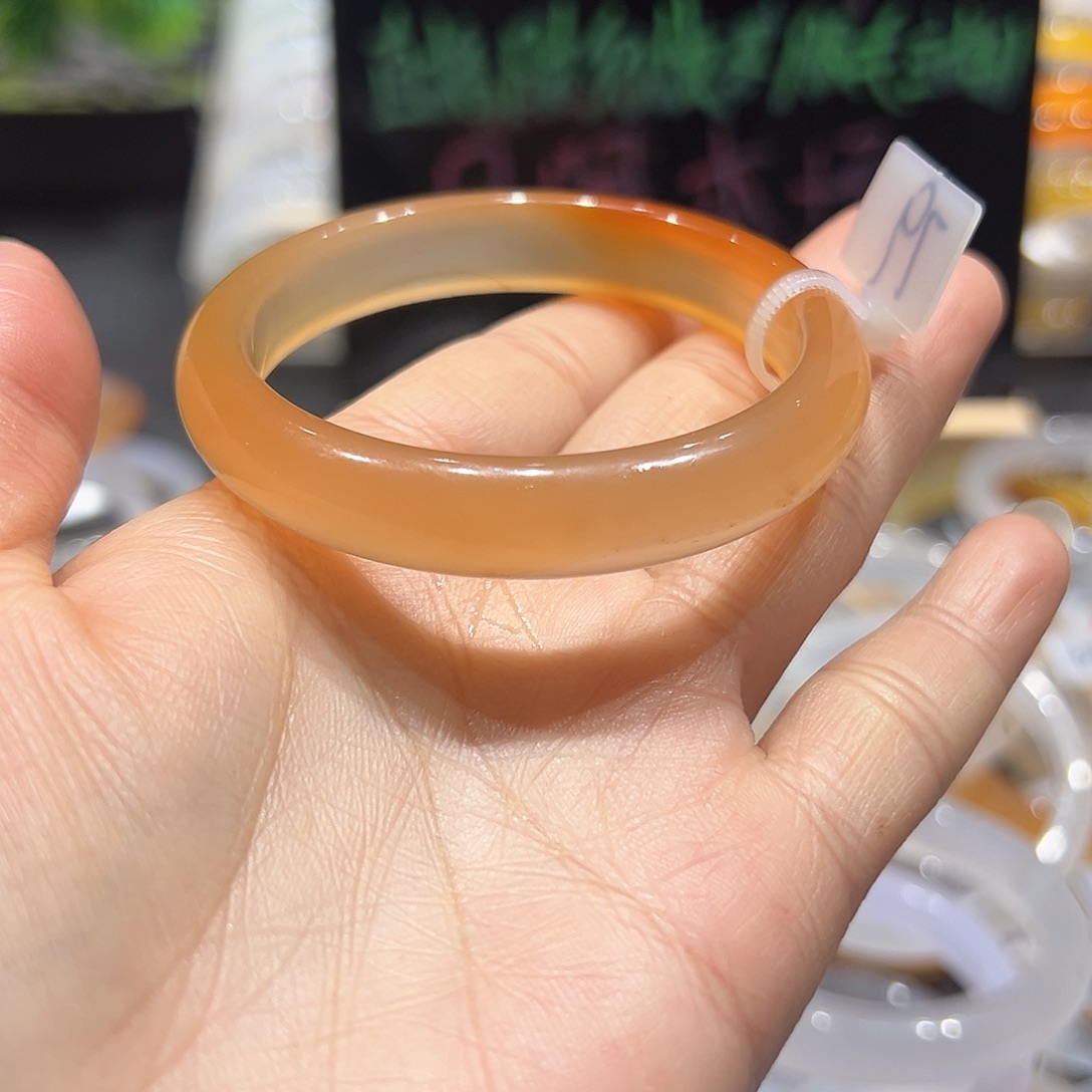 玛瑙/玉髓未镶嵌手镯