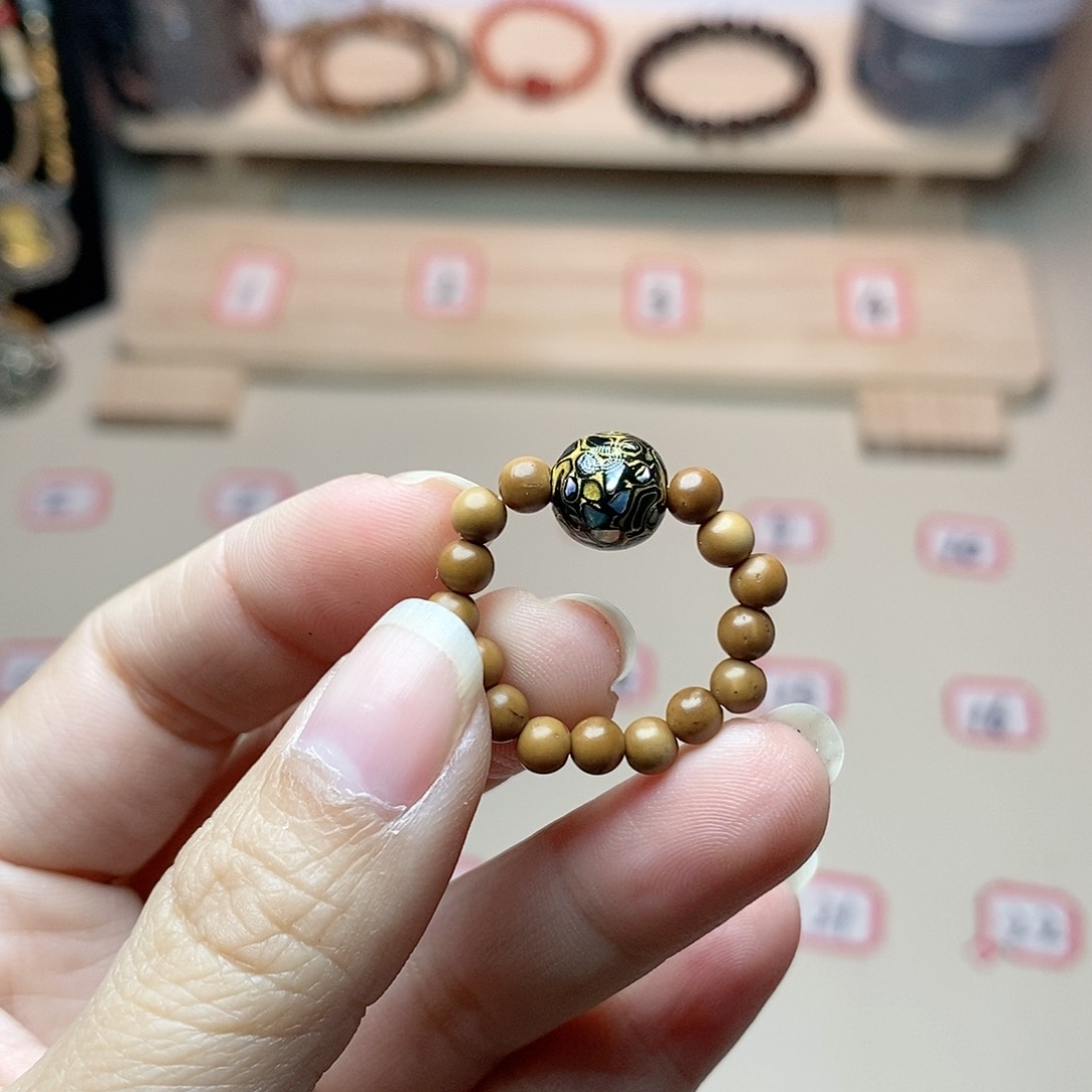 【闪购商品】菩提根/象牙果吊坠黑