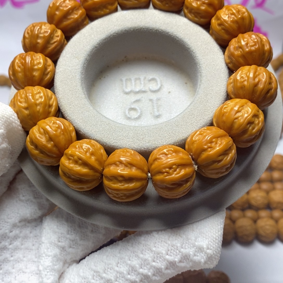 吊坠猴头核桃京八棱