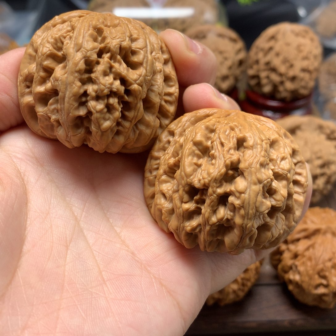 文玩核桃吊坠45粗筋