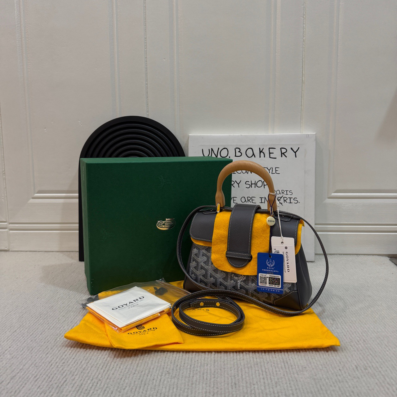 全新未使用 Gaoy/戈雅 木质手柄灰色mini西贡手提单肩包