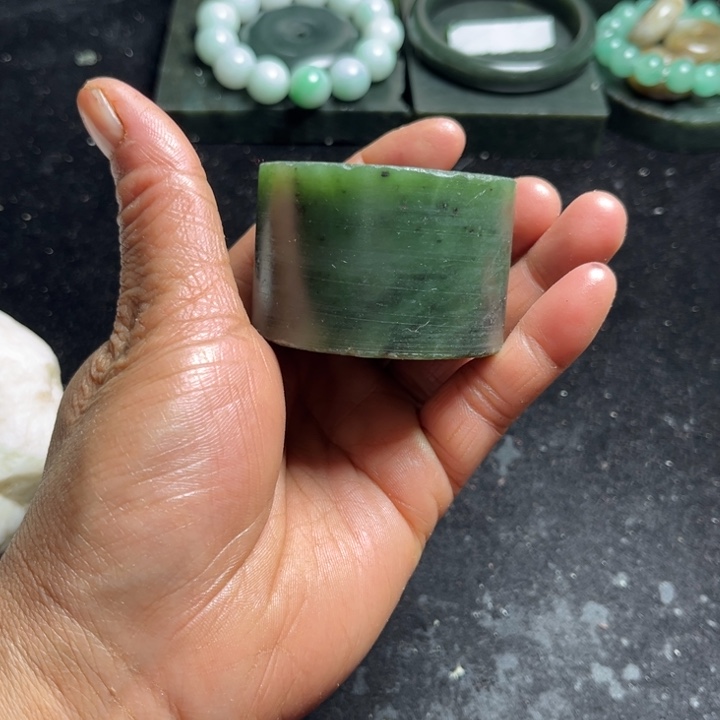 和田玉（糖玉）未镶嵌珠宝奇石