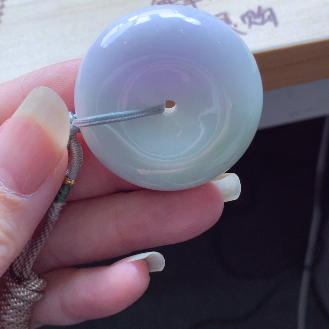 翡翠颈饰未镶嵌吊坠