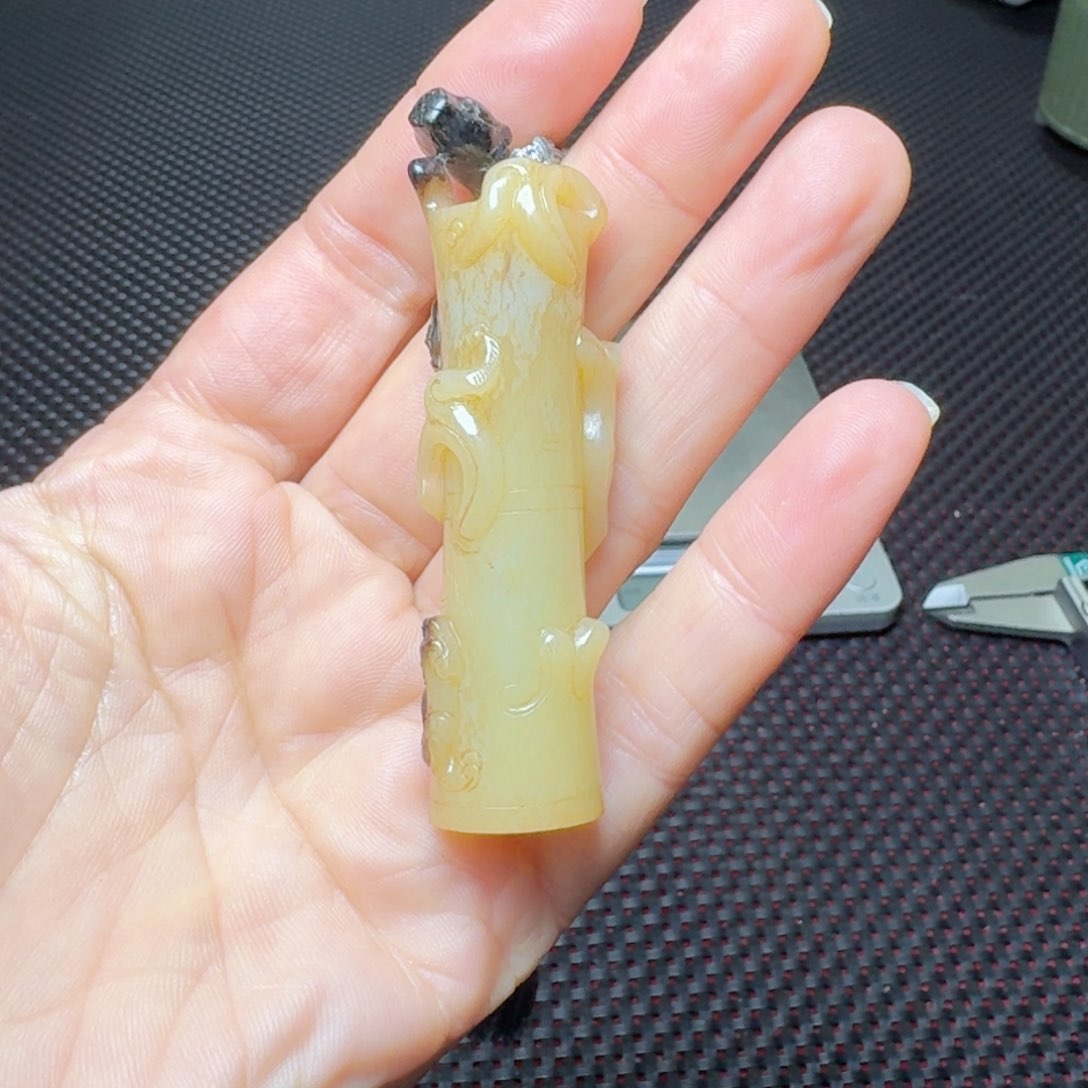 和田玉挂件未镶嵌一**雨