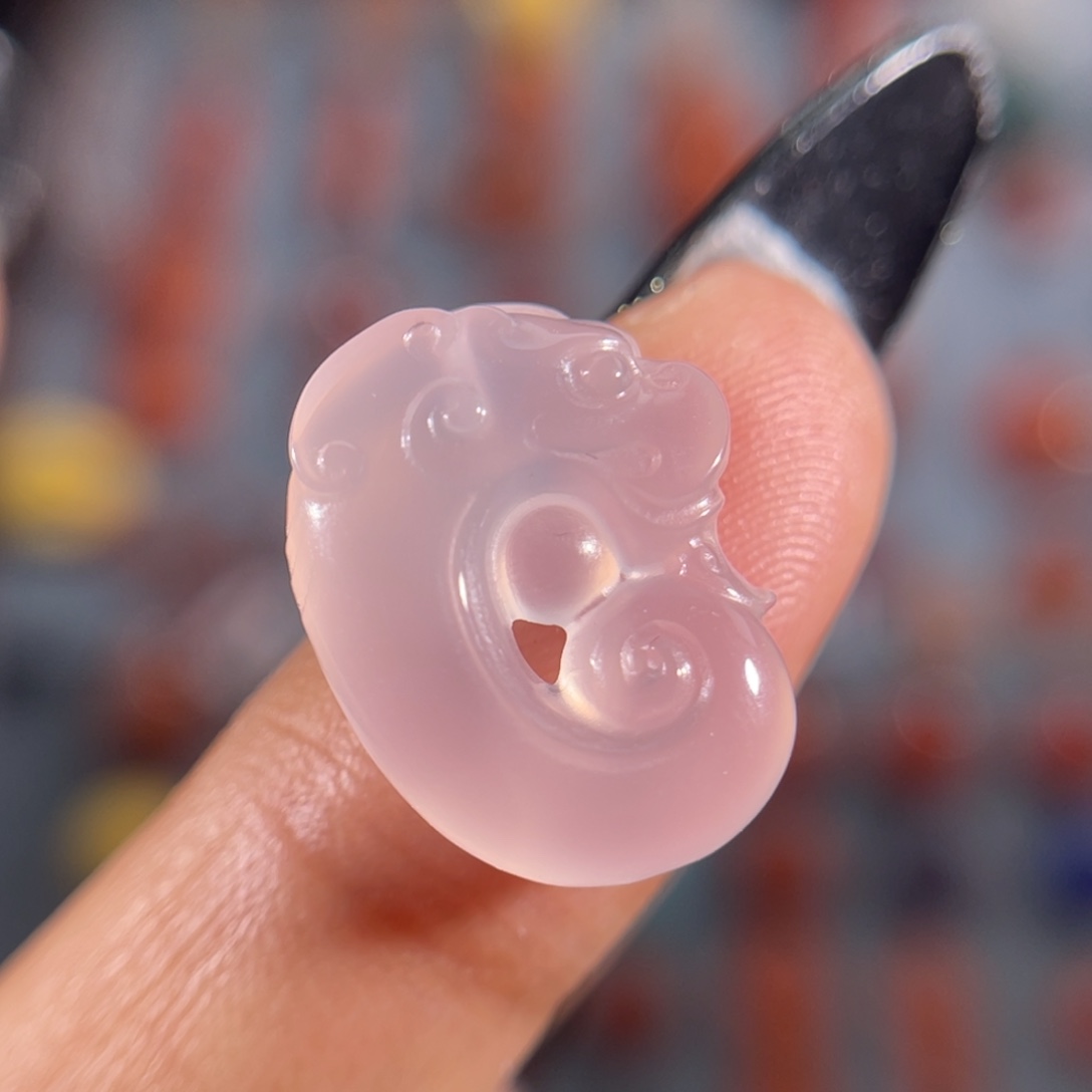 玛瑙/玉髓中洞子龙扣不退换未镶嵌